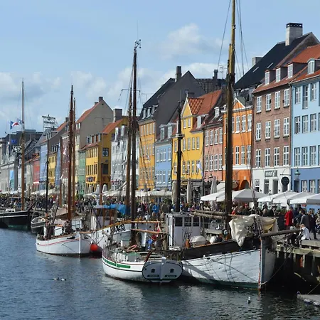 Beautiful One-bedroom In Cph * København