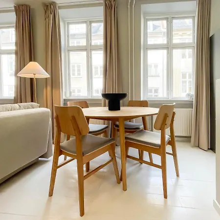 Beautiful One-bedroom In Cph Apartment *