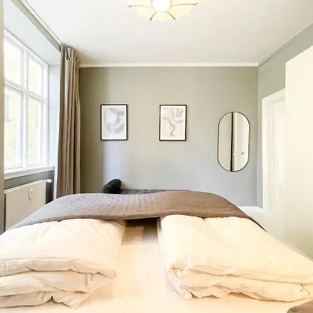 Beautiful One-bedroom In Cph Apartment